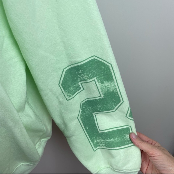Vinyl Icons Lime Green New York Sweatshirt Women Large Comfort Soft New With Tag - Picture 4 of 9
